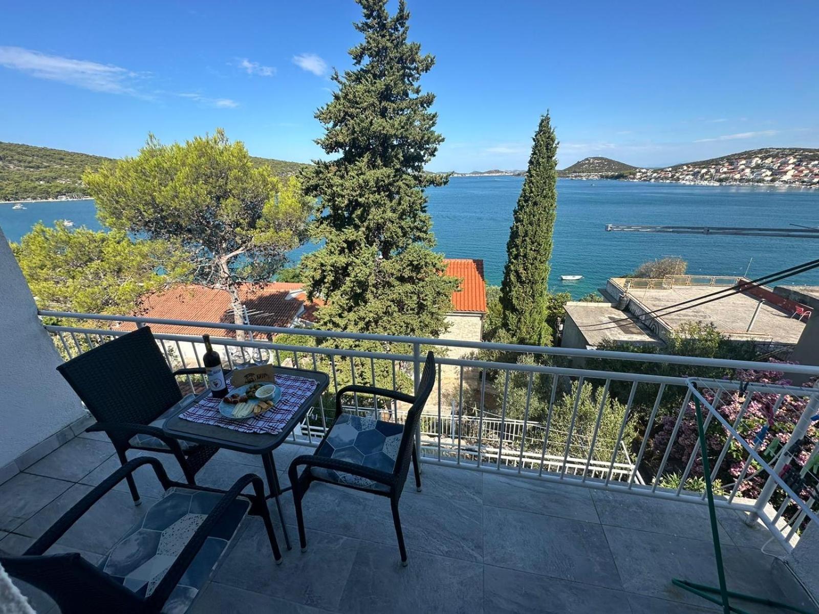 Apartment Mip Tisno Bagian luar foto