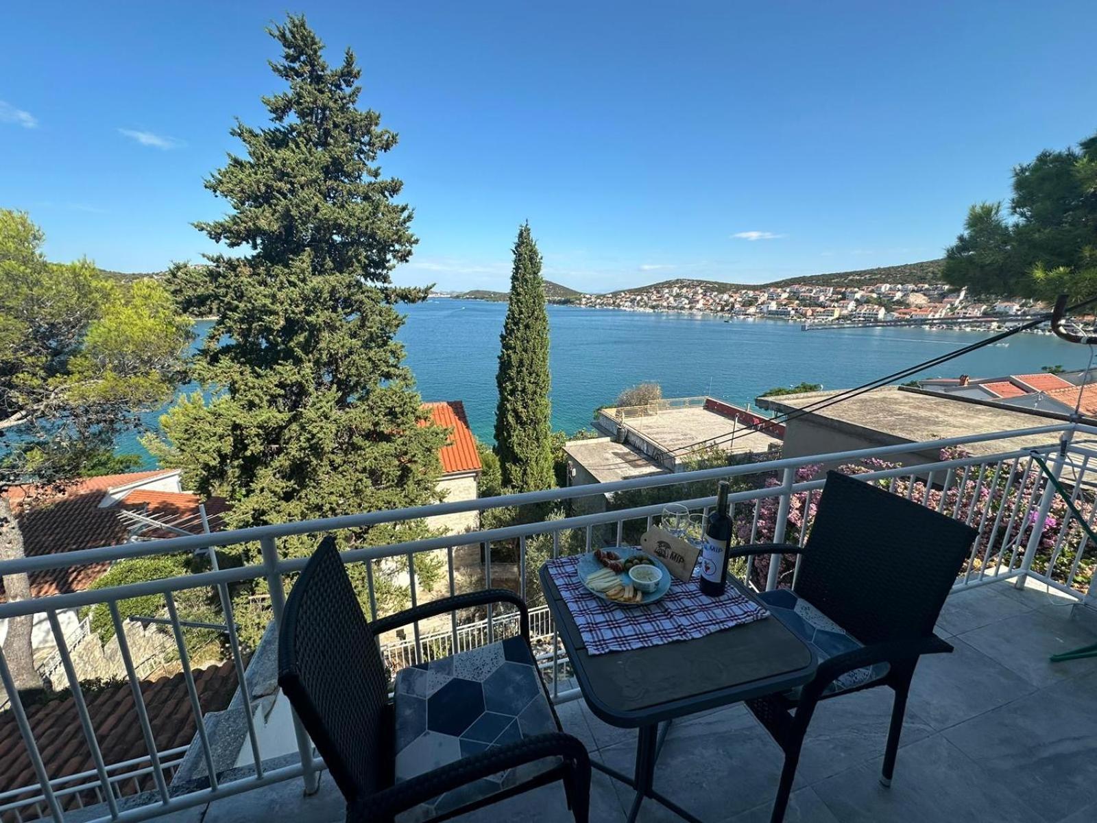 Apartment Mip Tisno Bagian luar foto