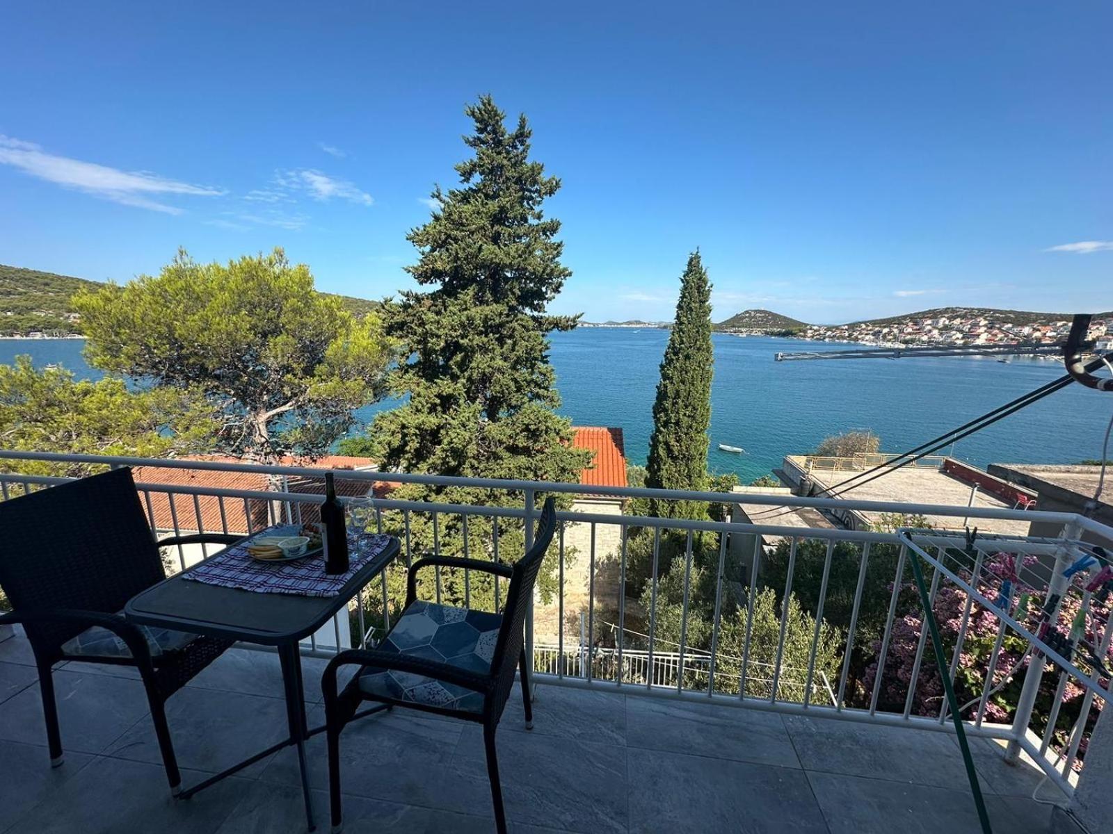 Apartment Mip Tisno Bagian luar foto